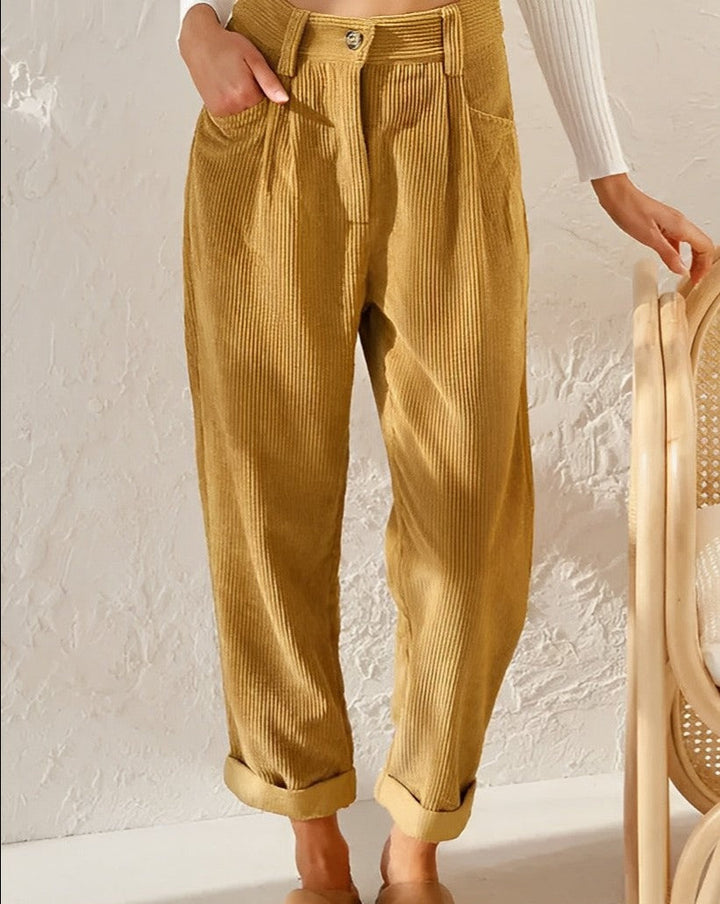 VelvetEase – Corduroy Broek
