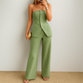 Strapless tanktop en hoge taille broek