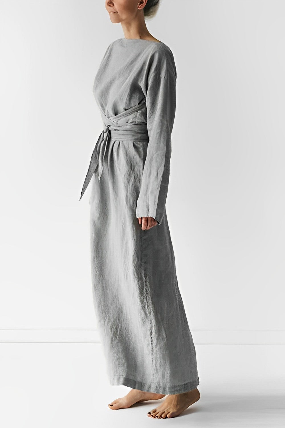 Avenie – Stijlvolle Maxi Jurk met Strikdetail