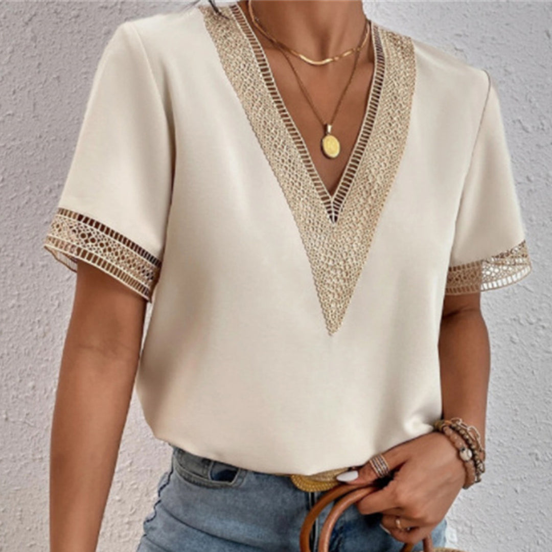 Molly – Slim Fit Kanten V-Hals T-Shirt voor dames