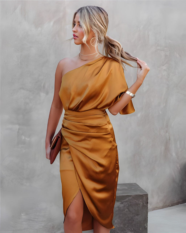Soraya – Asymmetrische Off-Shoulder Jurk