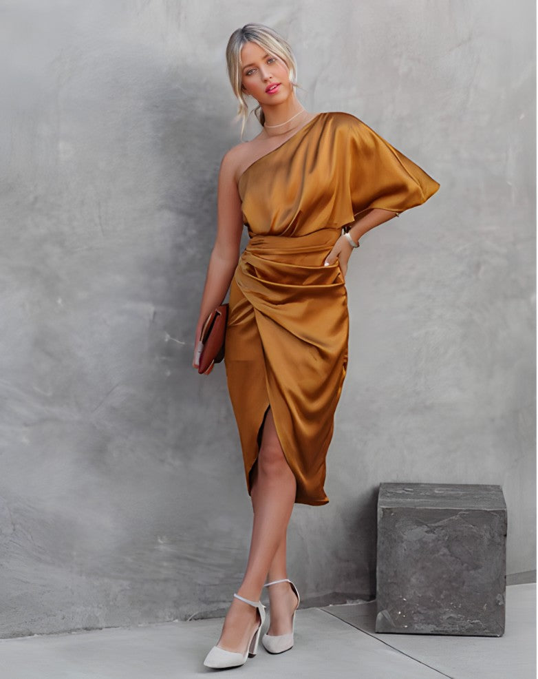 Soraya – Asymmetrische Off-Shoulder Jurk